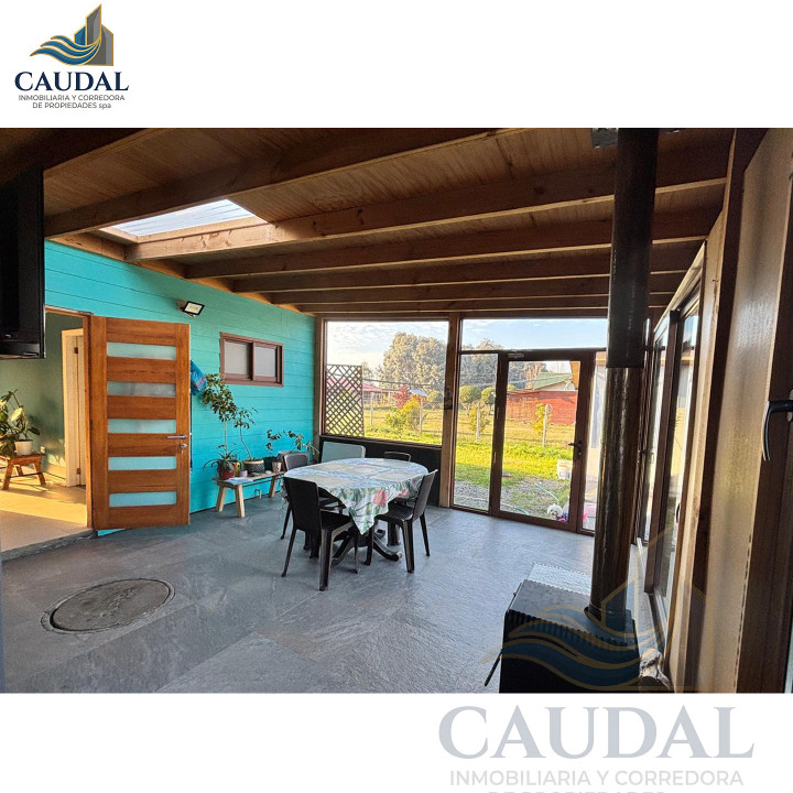 Mansión Mediterránea en Quillón: 2.500m² Urbano, Piscina y Cabaña | Caudal Inmobiliario